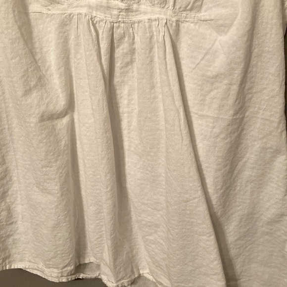 Sandwich 100% Cotton White Sleeveless Tank Top with Airy Fabric - Picture 4 of 9